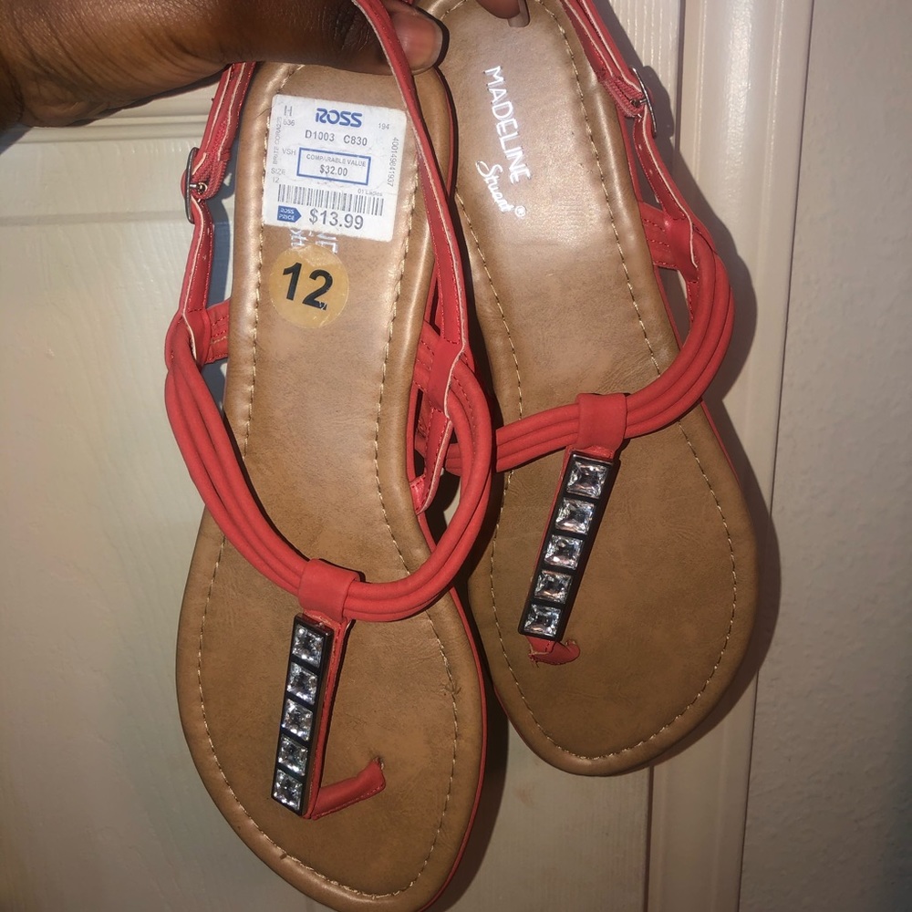 coral sandles